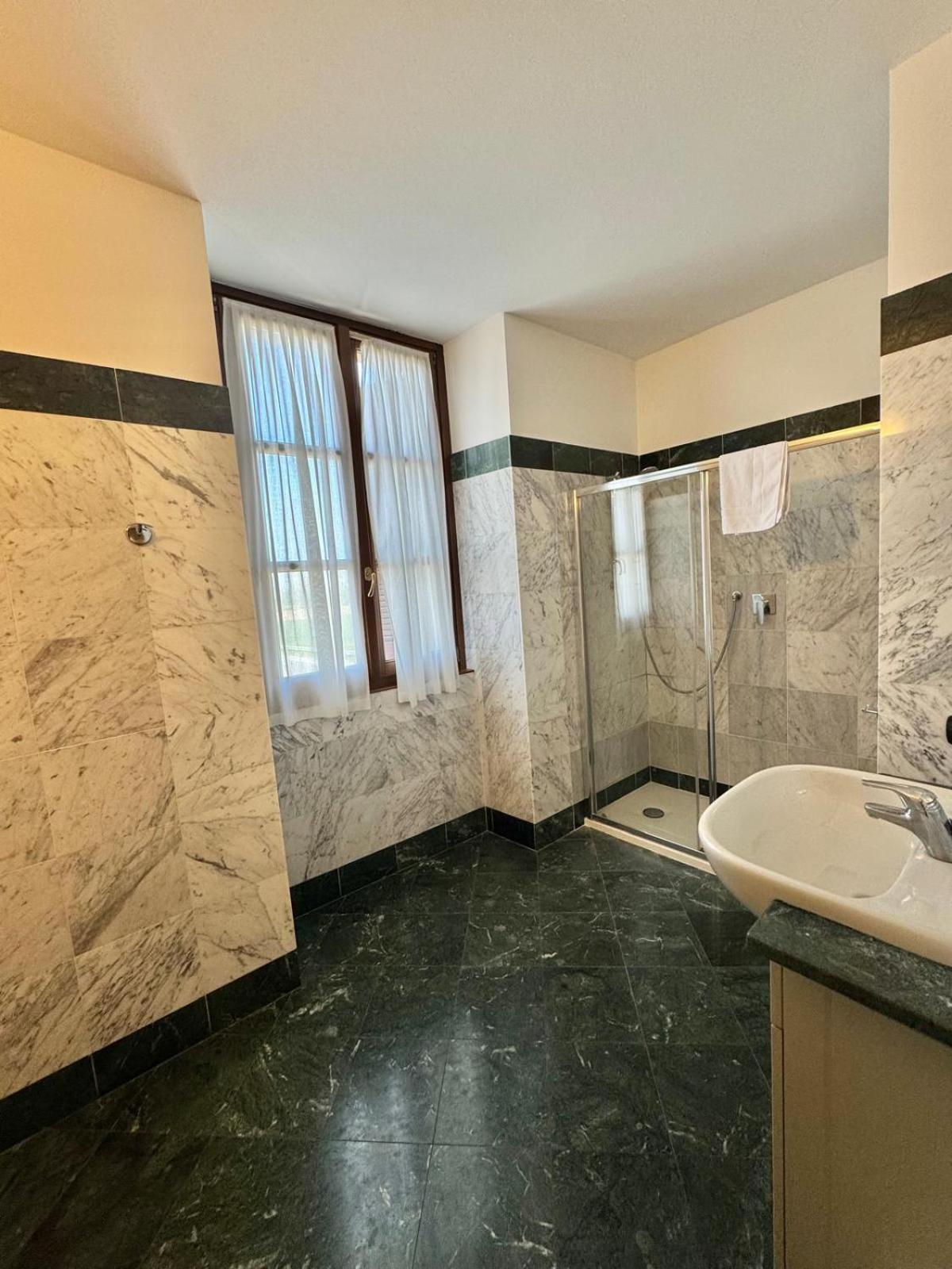 Hotel Il Gelso Pontevico Exteriör bild